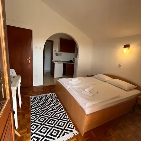 Apartment Palma Starigrad Paklenica